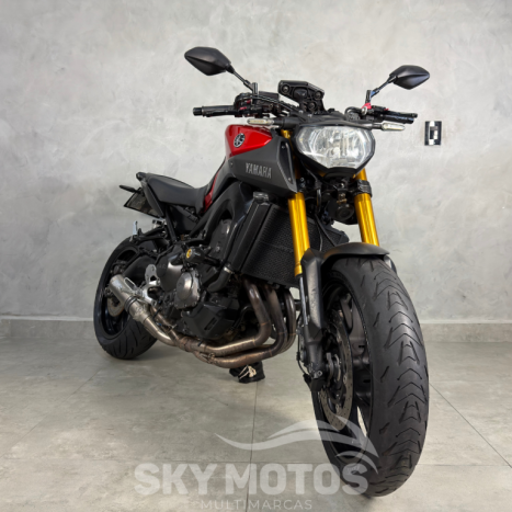 YAMAHA MT-09 850 ABS, Foto 4
