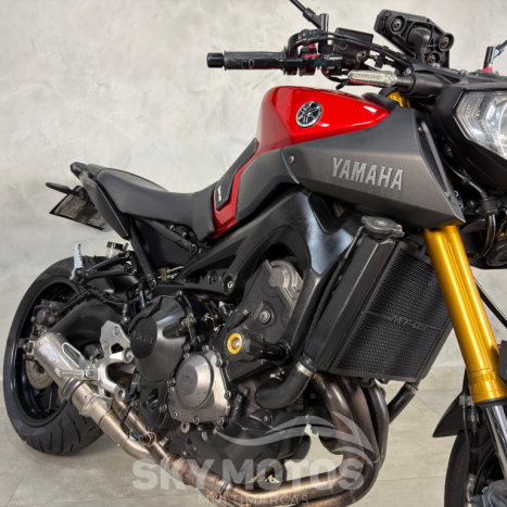 YAMAHA MT-09 850 ABS, Foto 5