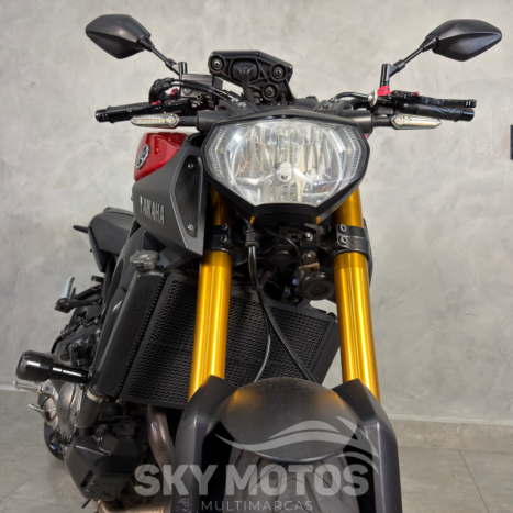 YAMAHA MT-09 850 ABS, Foto 6