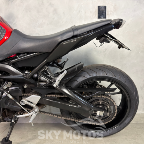 YAMAHA MT-09 850 ABS, Foto 13