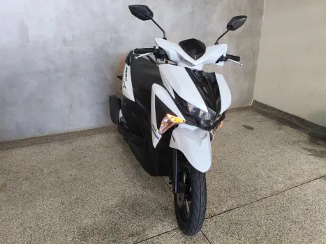 YAMAHA Neo UBS 125 , Foto 5