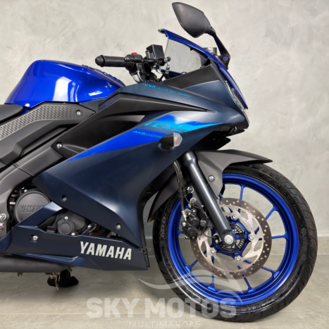 YAMAHA R 15 , Foto 3
