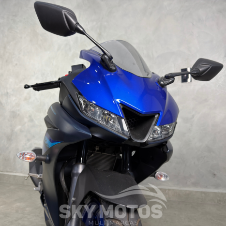 YAMAHA R 15 , Foto 4