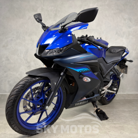 YAMAHA R 15 , Foto 14