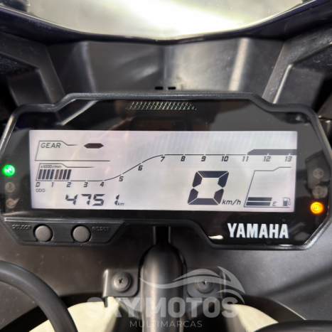 YAMAHA R 15 , Foto 20