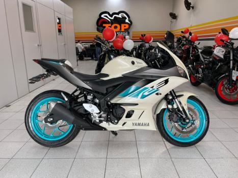 YAMAHA R 320 , Foto 1