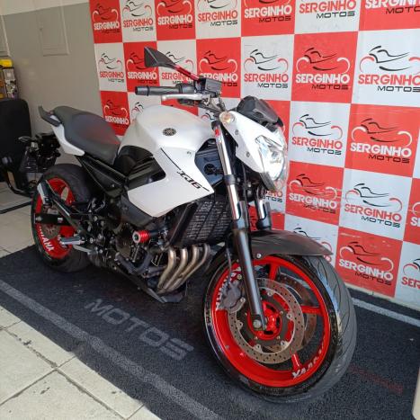 YAMAHA XJ6 600 F, Foto 2