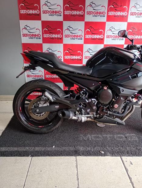 YAMAHA XJ6 600 F, Foto 3