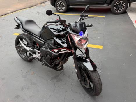YAMAHA XJ6 600 F, Foto 4