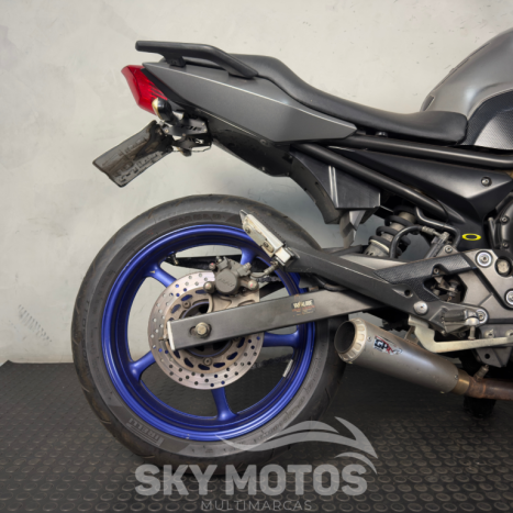 YAMAHA XJ6 600 N, Foto 2 YAMAHA XJ6 600 N, Foto 2