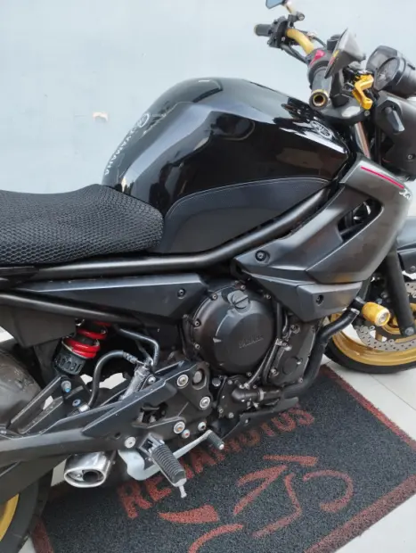 YAMAHA XJ6 600 N, Foto 5