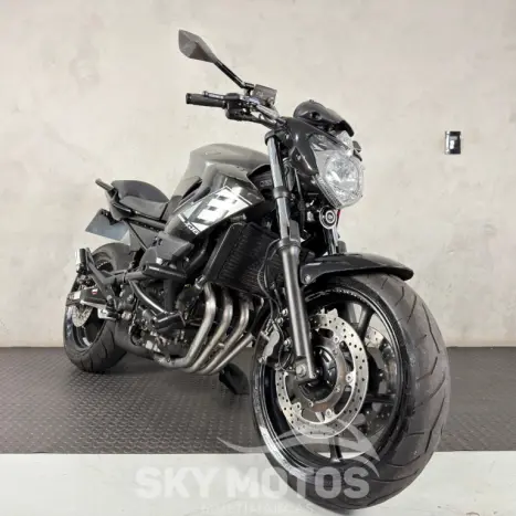 YAMAHA XJ6 600 N, Foto 4