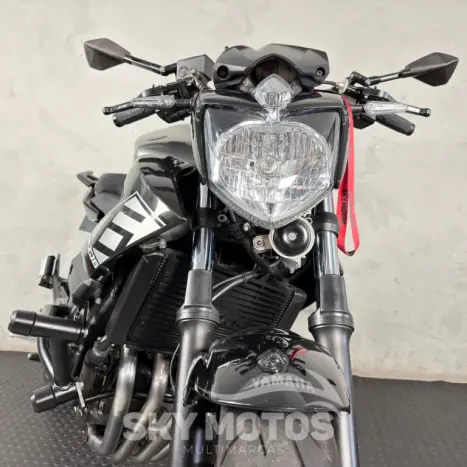 YAMAHA XJ6 600 N, Foto 5