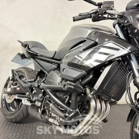 YAMAHA XJ6 600 N, Foto 6