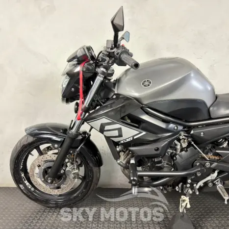 YAMAHA XJ6 600 N, Foto 12