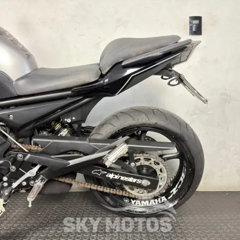 YAMAHA XJ6 600 N, Foto 13