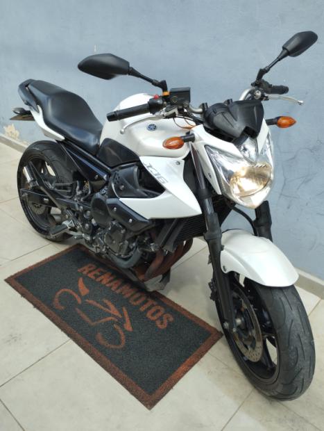 YAMAHA XJ6 600 N, Foto 3