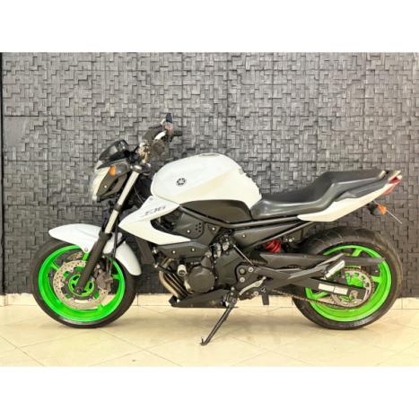 YAMAHA XJ6 600 N, Foto 2