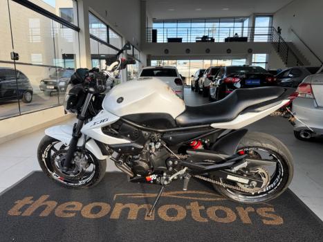 YAMAHA XJ6 600 N, Foto 4