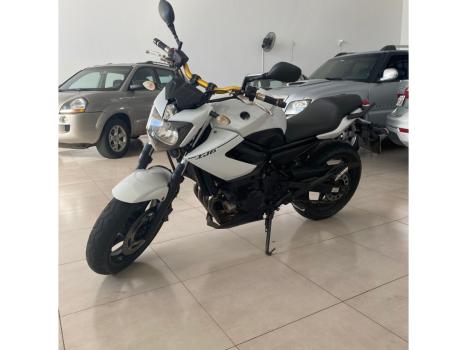 YAMAHA XJ6 600 N, Foto 2