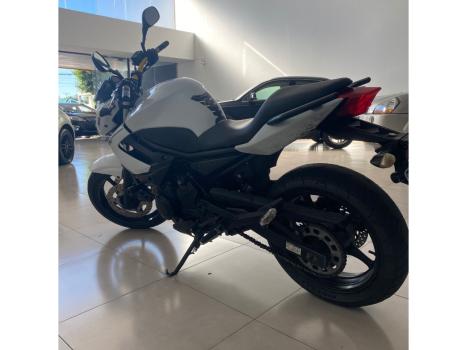 YAMAHA XJ6 600 N, Foto 3