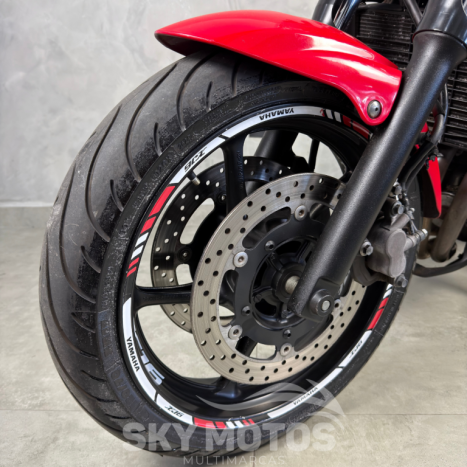 YAMAHA XJ6 600 N, Foto 16