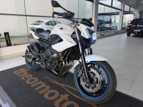 YAMAHA XJ6 600 N, Foto 1