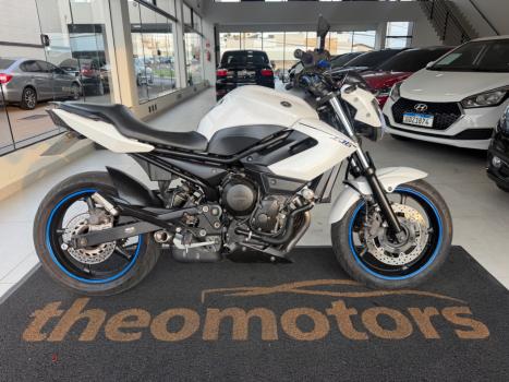 YAMAHA XJ6 600 N, Foto 5