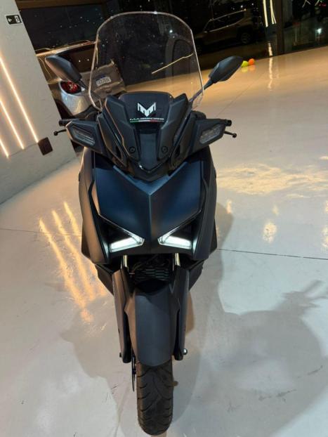 YAMAHA Xmax 250 , Foto 3