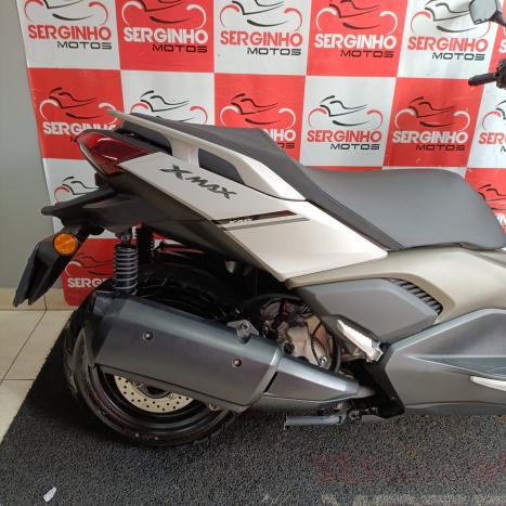 YAMAHA Xmax 250 , Foto 2