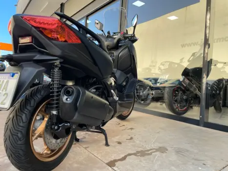 YAMAHA Xmax 250 , Foto 2