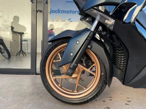 YAMAHA Xmax 250 , Foto 4