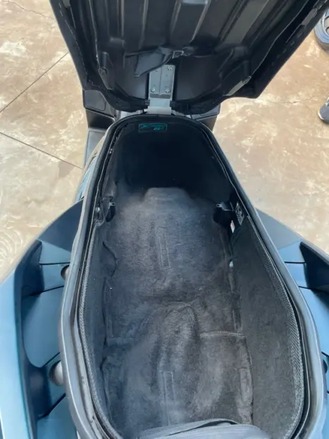 YAMAHA Xmax 250 , Foto 12