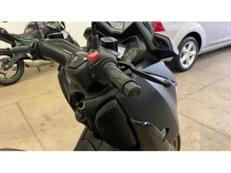 YAMAHA XMax 250 , Foto 2