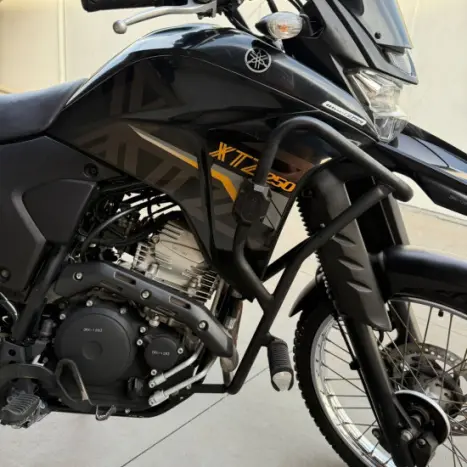 YAMAHA XTZ 250 LANDER, Foto 7