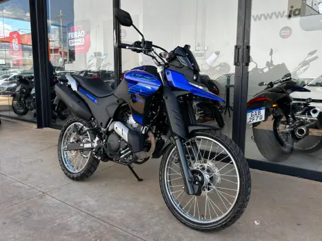 YAMAHA XTZ 250 LANDER, Foto 4