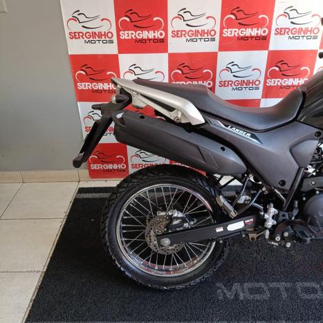 YAMAHA XTZ 250 LANDER, Foto 4