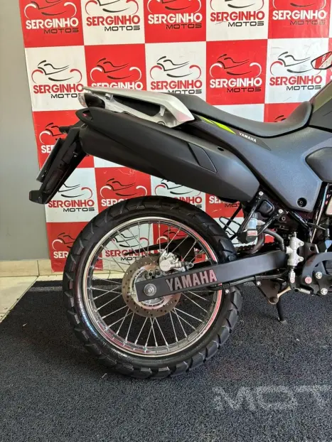 YAMAHA XTZ 250 LANDER, Foto 3