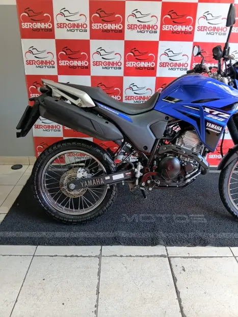YAMAHA XTZ 250 LANDER, Foto 3