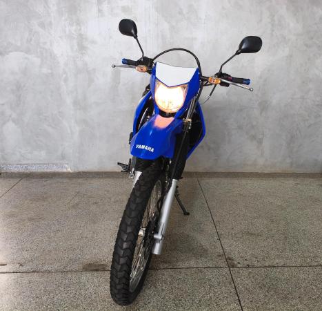 YAMAHA XTZ 250 LANDER, Foto 2