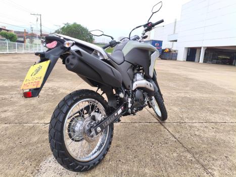 YAMAHA XTZ 250 LANDER, Foto 5
