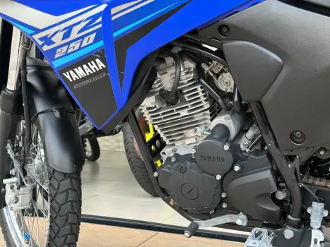 YAMAHA XTZ 250 LANDER, Foto 10