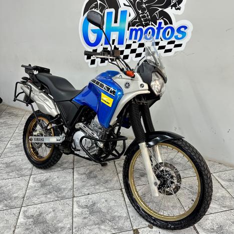 YAMAHA XTZ 250 TENER, Foto 3