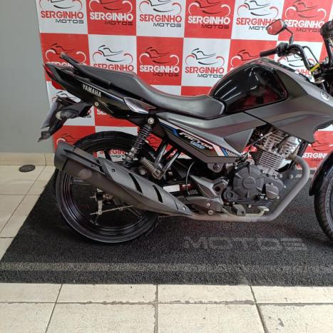 YAMAHA YBR 125 E, Foto 5