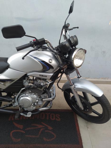 YAMAHA YBR 125 E, Foto 7