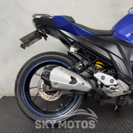 YAMAHA YS Fazer 250 , Foto 2