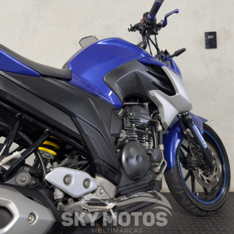 YAMAHA YS Fazer 250 , Foto 8