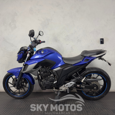 YAMAHA YS Fazer 250 , Foto 11