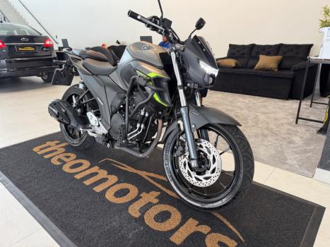 YAMAHA YS Fazer 250 , Foto 1