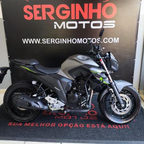 YAMAHA YS Fazer 250 , Foto 1